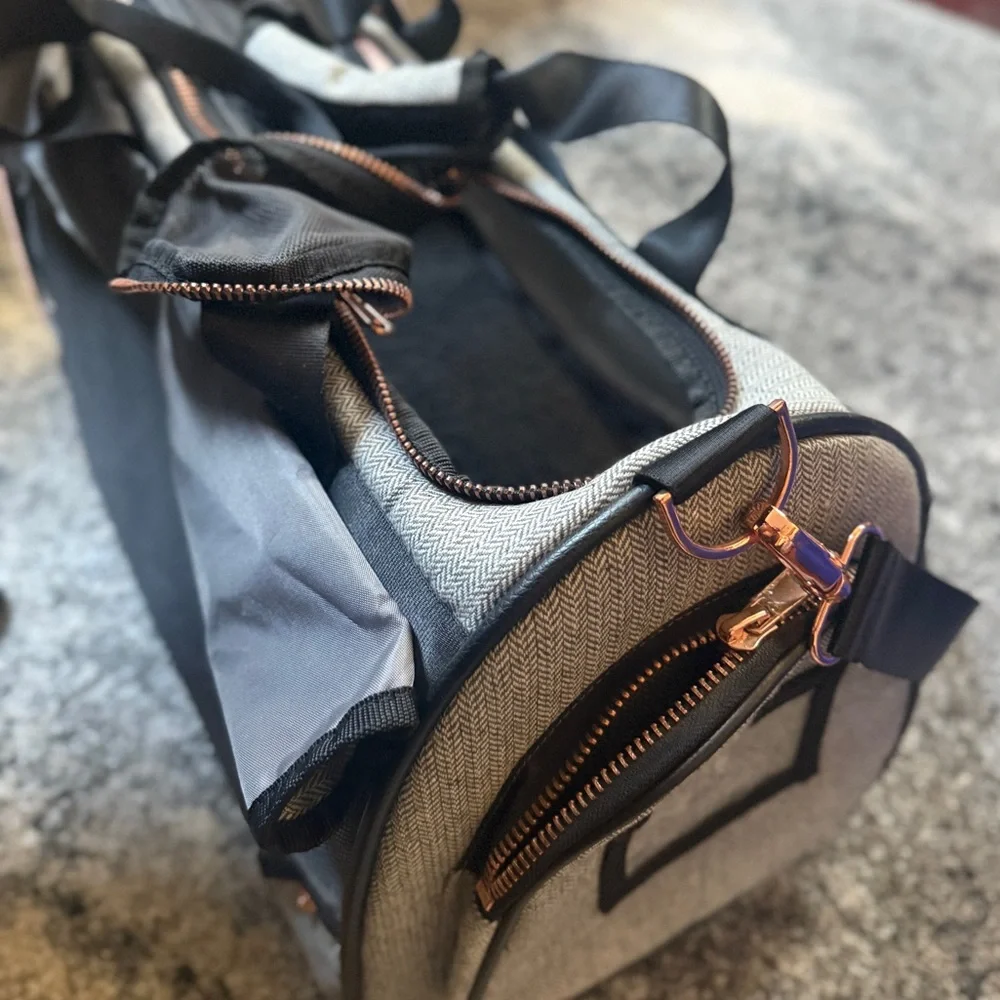 Bond & Co Black and Gray Pet Carrier